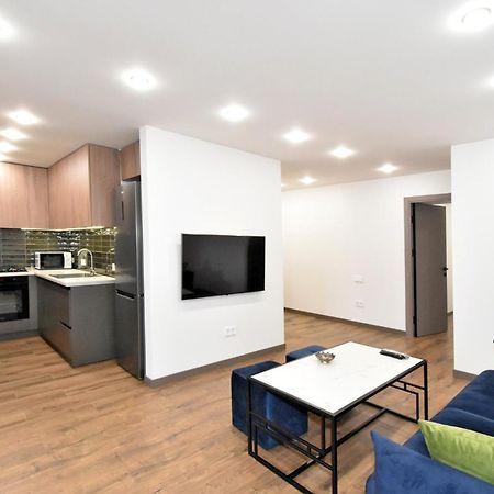 Beautiful Apartment Near The Republic Square 예레반 외부 사진