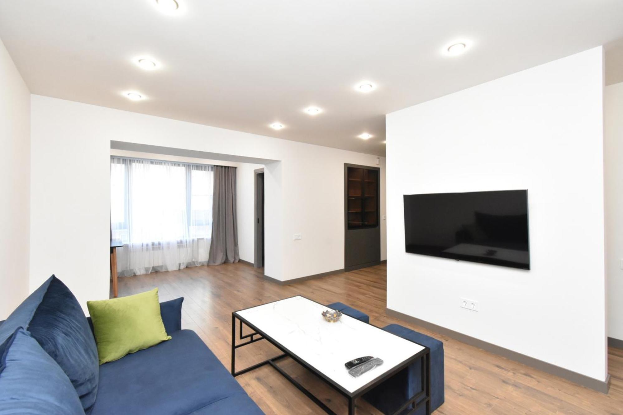 Beautiful Apartment Near The Republic Square 예레반 외부 사진
