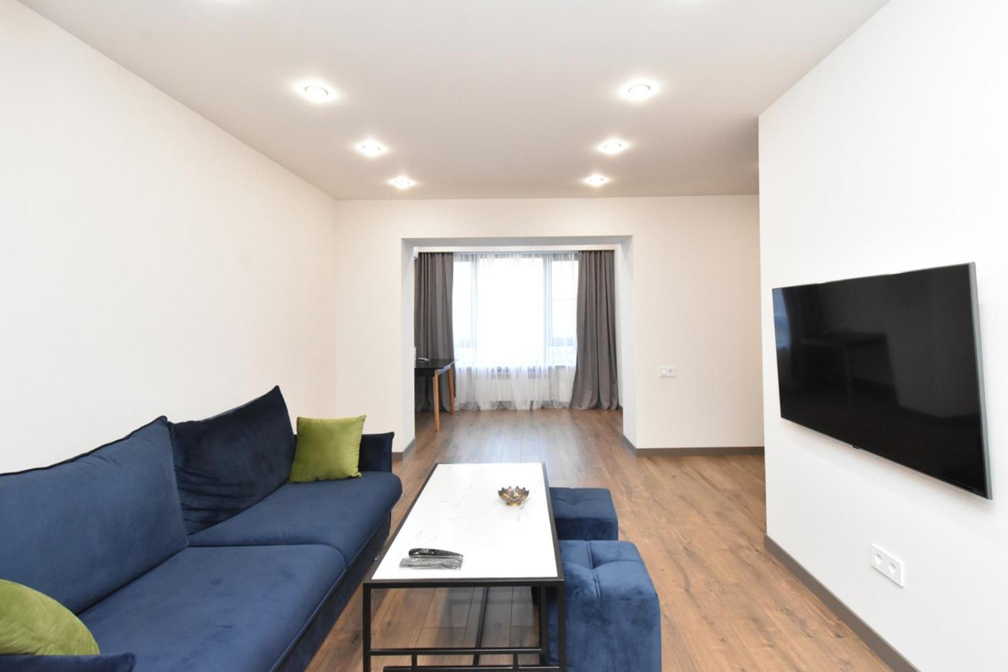 Beautiful Apartment Near The Republic Square 예레반 외부 사진